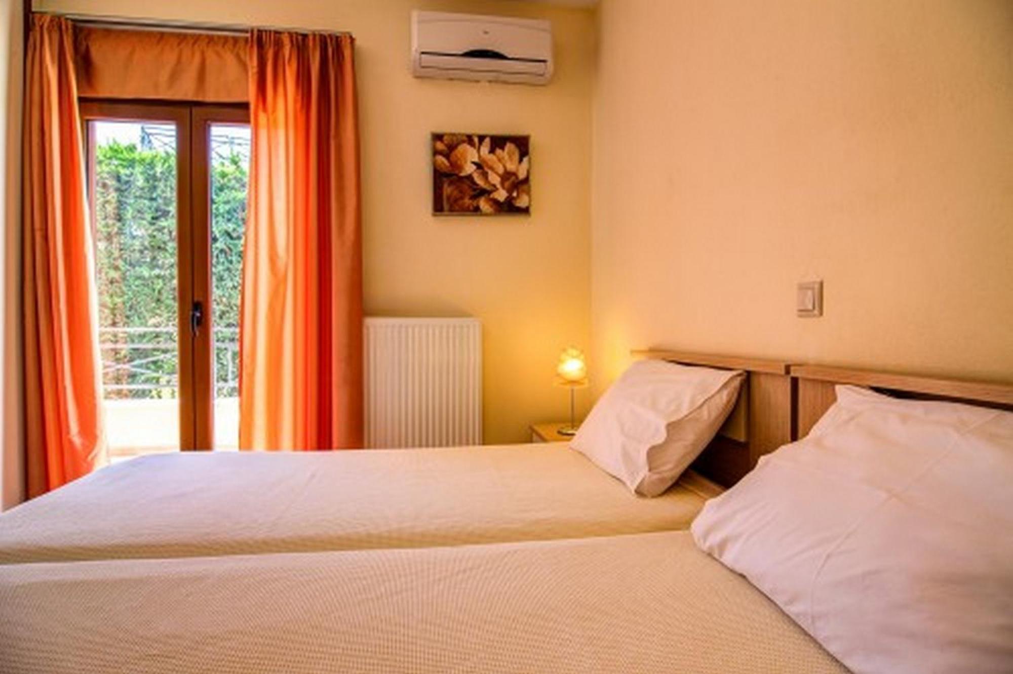 Helidonia Villas Pigí Стая снимка
